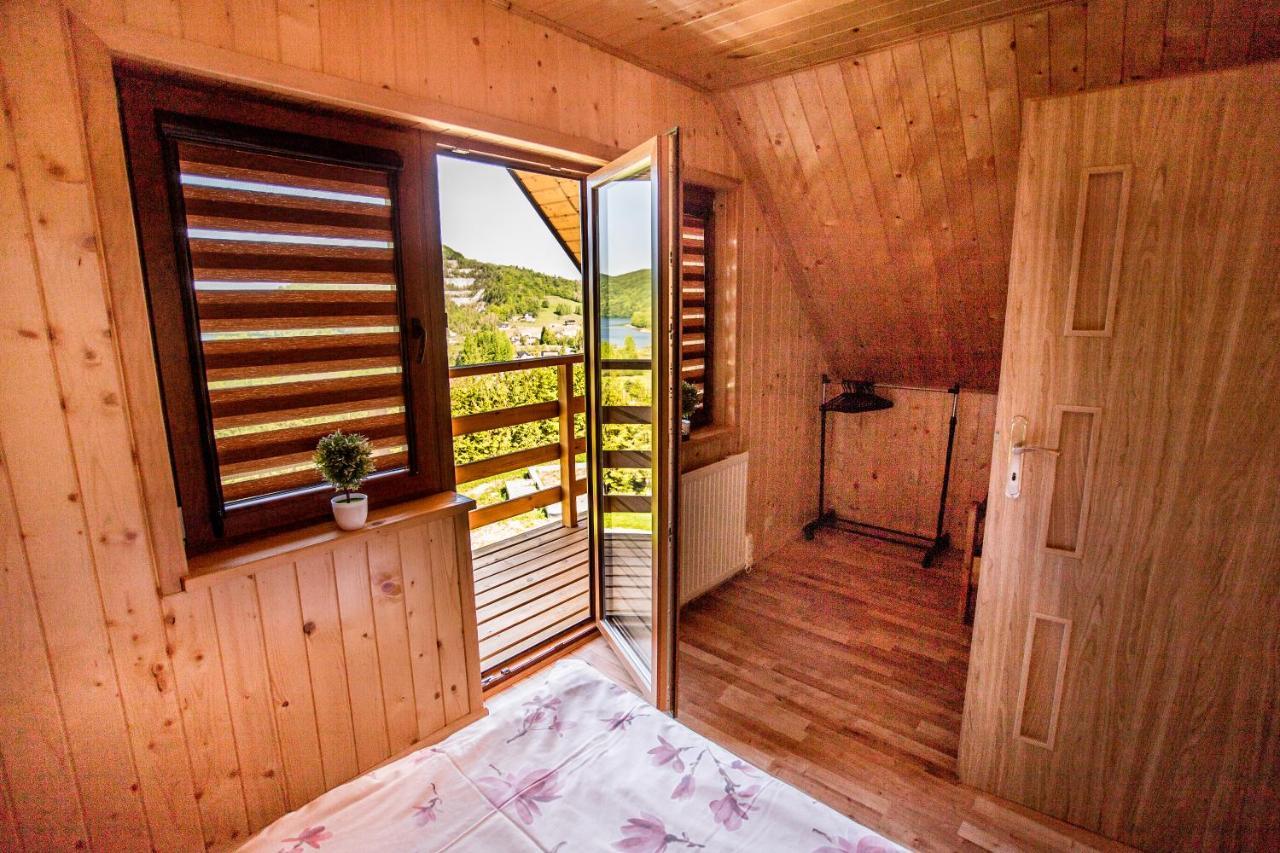 Chaty Na Cholewicy Domki Caloroczne Solina  Exterior foto